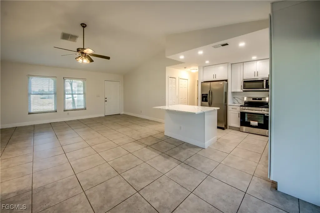 2916 SW 2nd Avenue Cape Coral FL 33914