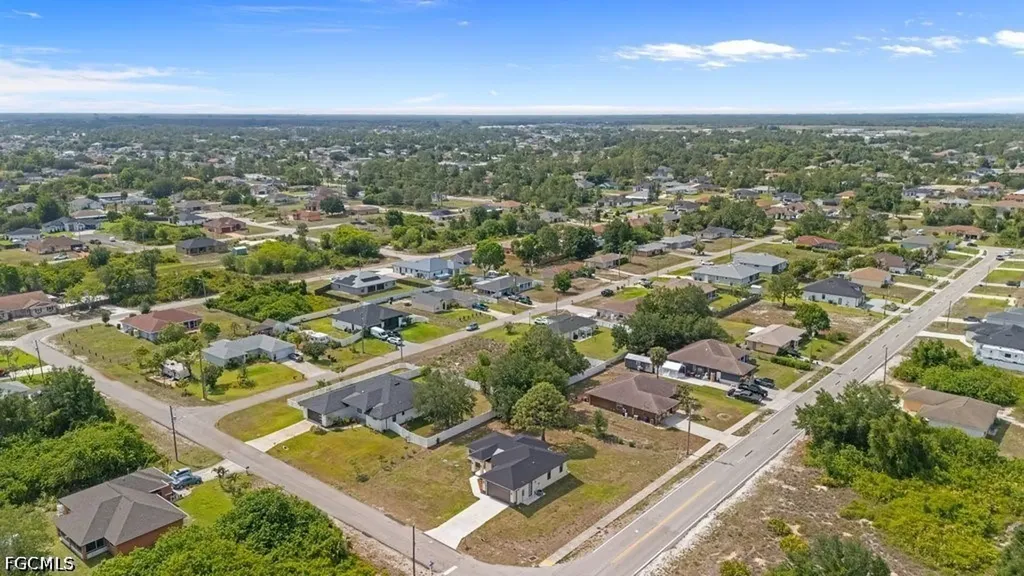901 Sara Avenue N Lehigh Acres FL 33971