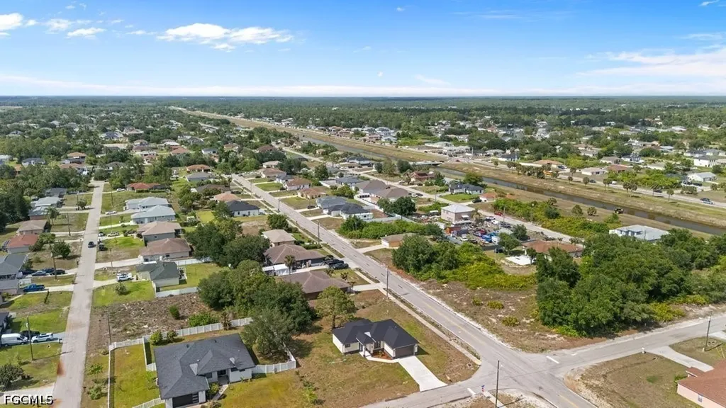 901 Sara Avenue N Lehigh Acres FL 33971