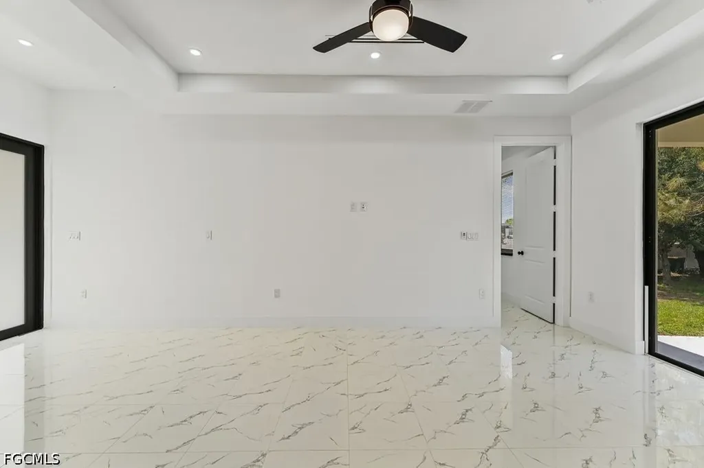 901 Sara Avenue N Lehigh Acres FL 33971