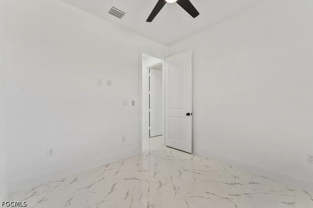 901 Sara Avenue N Lehigh Acres FL 33971