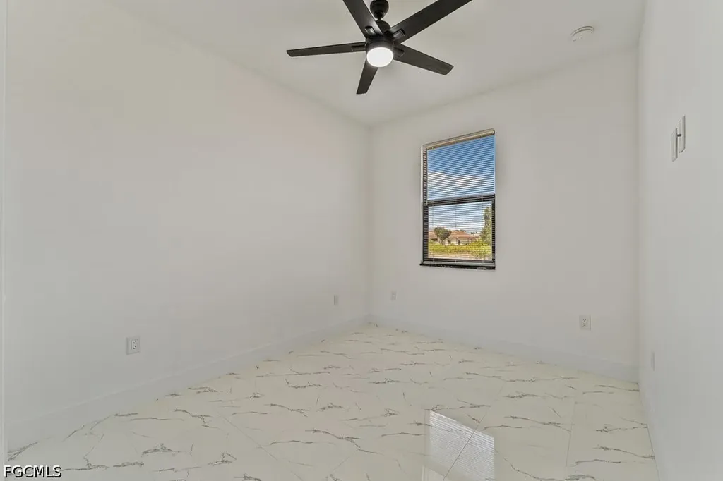 901 Sara Avenue N Lehigh Acres FL 33971
