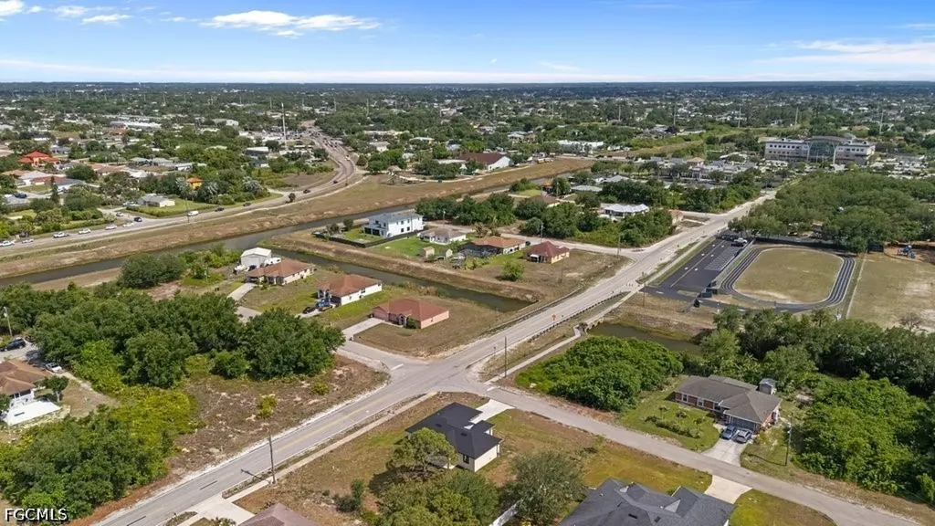 901 Sara Avenue N Lehigh Acres FL 33971