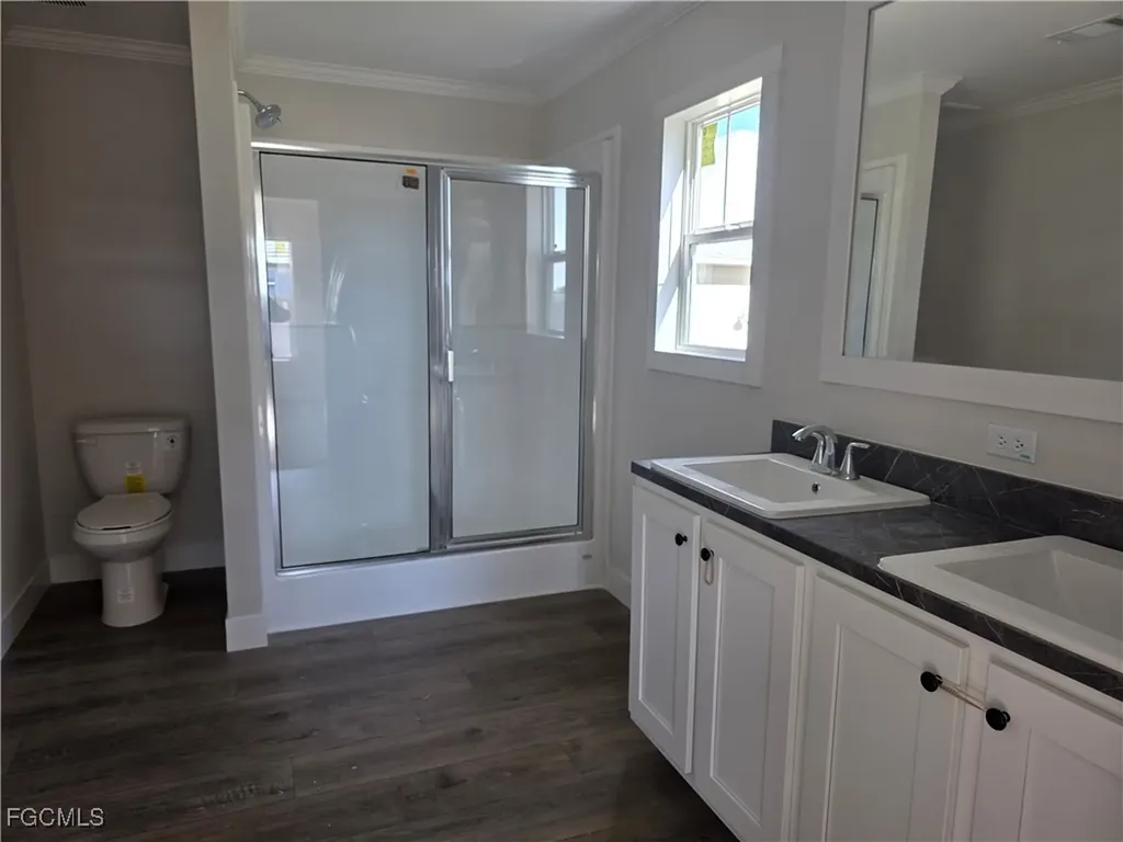 101 Oak Lane Fort Myers FL 33908