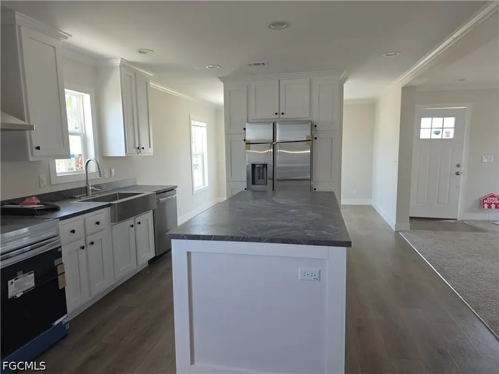 101 Oak Lane Fort Myers FL 33908
