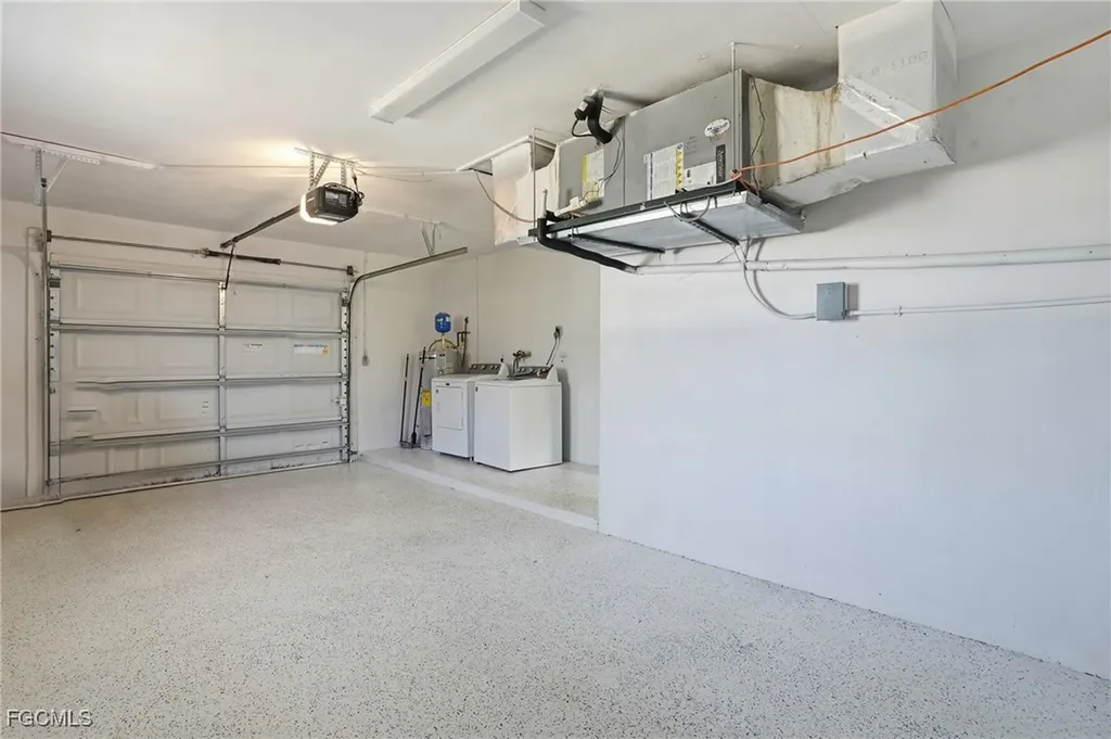 446 El Dorado Parkway E Cape Coral FL 33904