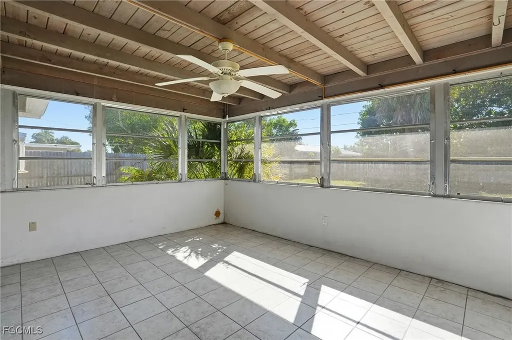 446 El Dorado Parkway E Cape Coral FL 33904