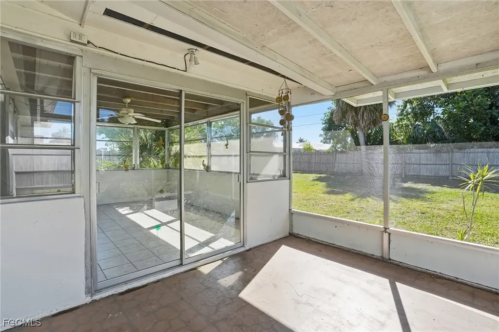 446 El Dorado Parkway E Cape Coral FL 33904