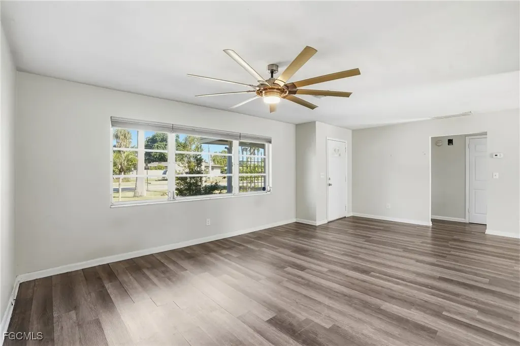 446 El Dorado Parkway E Cape Coral FL 33904