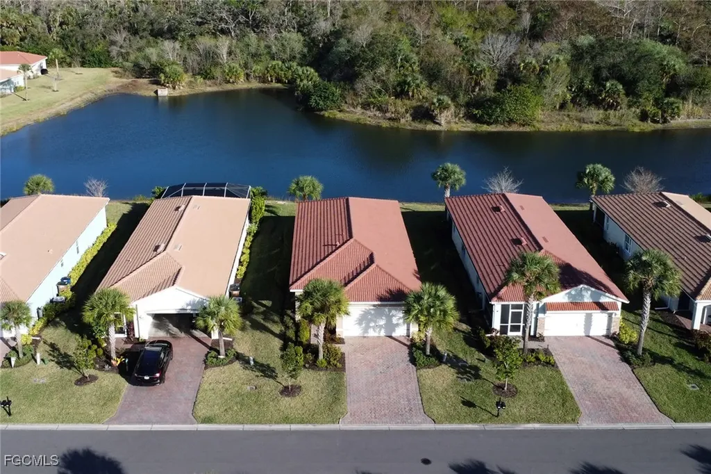 2112 Summersweet Drive Alva FL 33920