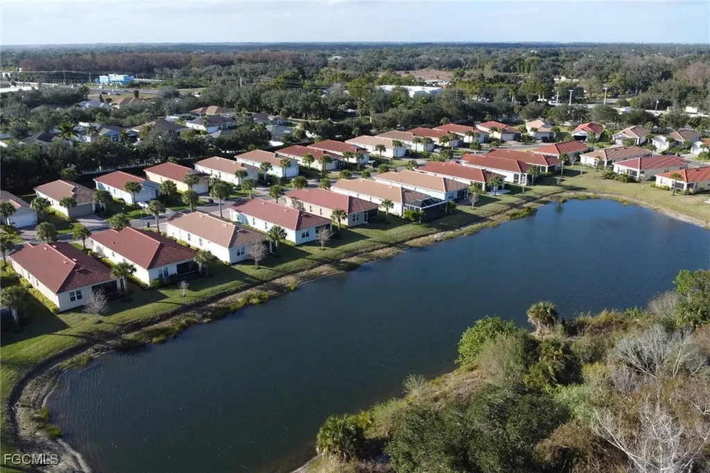 2112 Summersweet Drive Alva FL 33920