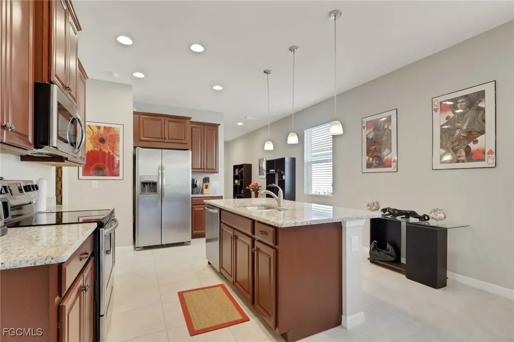 2112 Summersweet Drive Alva FL 33920