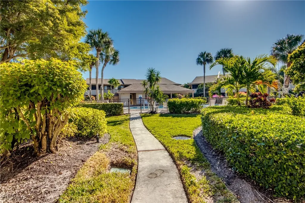 64 4th Street Bonita Springs FL 34134