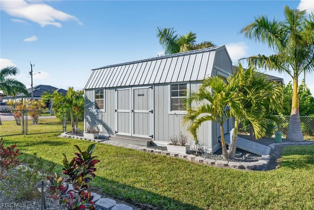 3525 NW 15th Street Cape Coral FL 33993