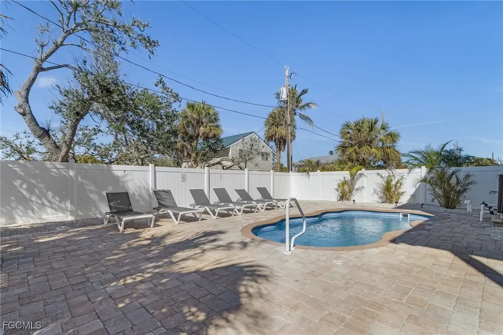 109 Gulfview Avenue Fort Myers Beach FL 33931