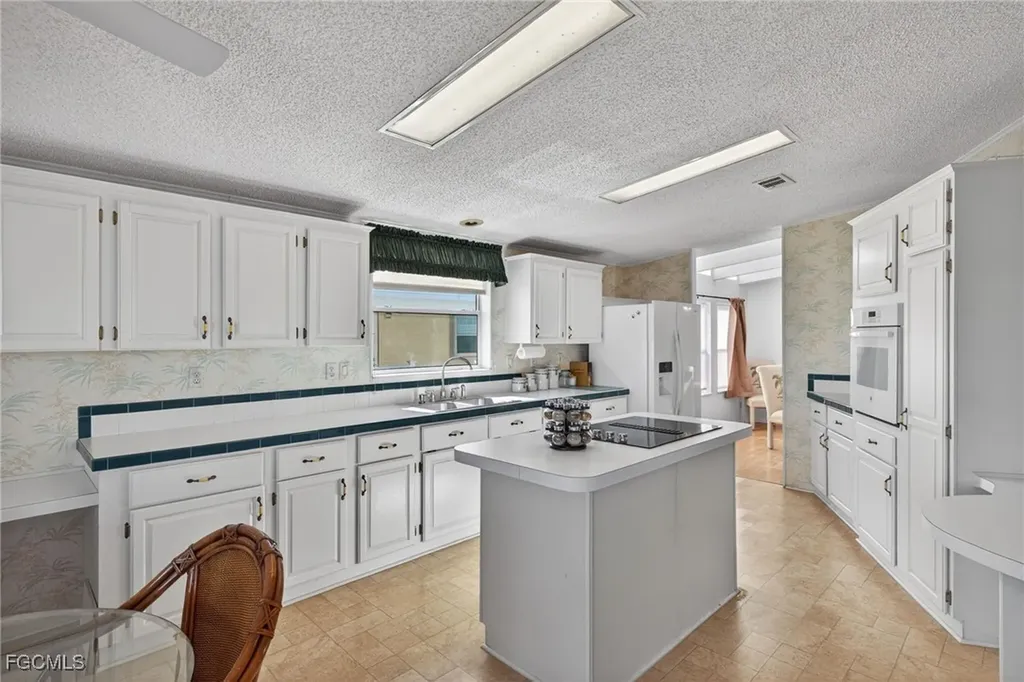 3088 Skipper Lane St. James City FL 33956