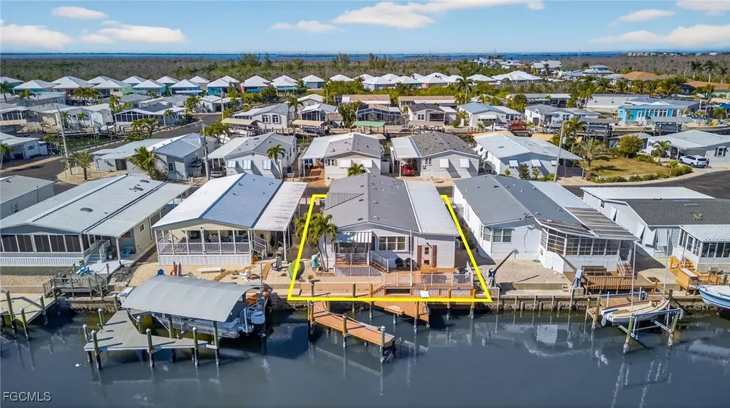 3088 Skipper Lane St. James City FL 33956