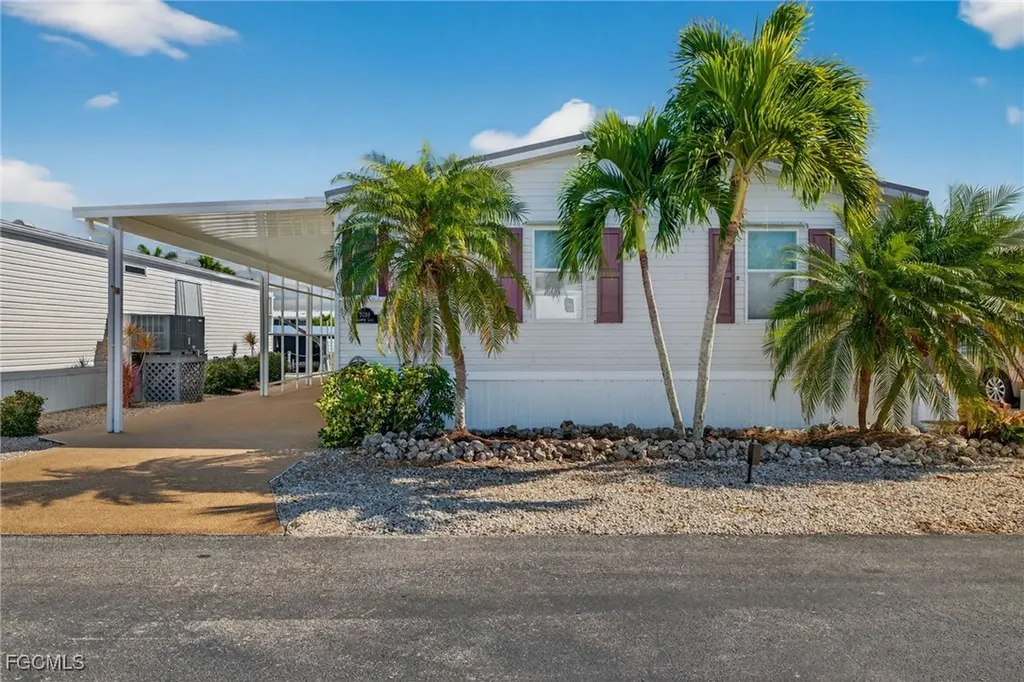 3088 Skipper Lane St. James City FL 33956