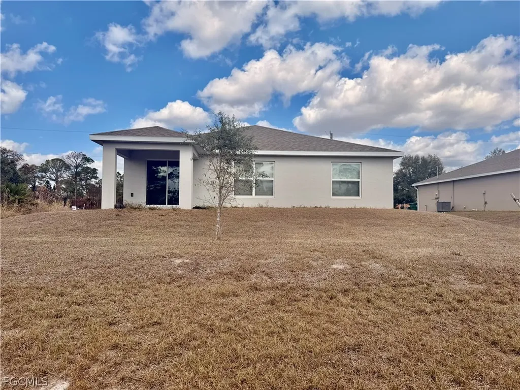 5013 Pinetree Circle Labelle FL 33935