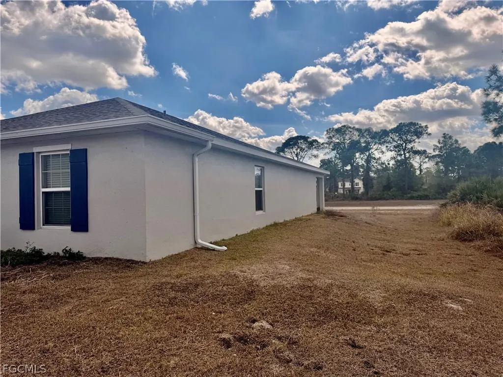 5013 Pinetree Circle Labelle FL 33935