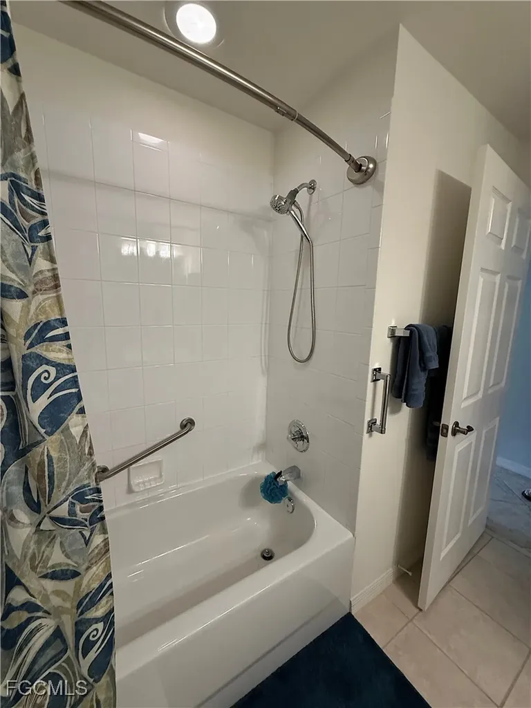 1089 Winding Pines Circle Cape Coral FL 33909