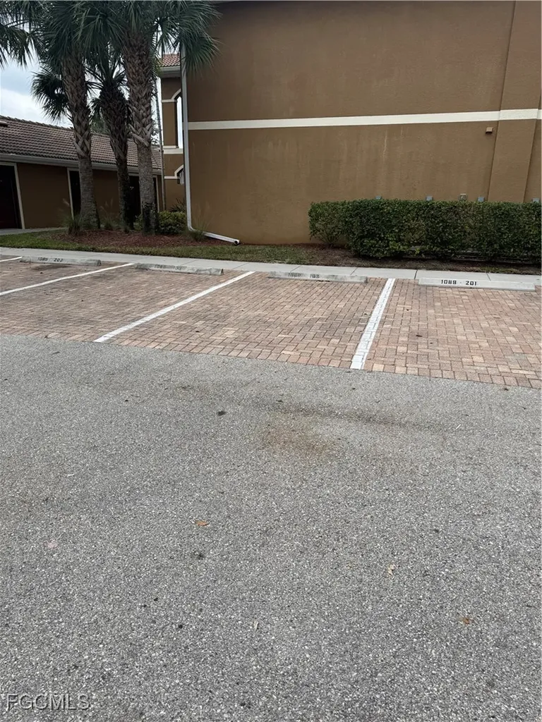 1089 Winding Pines Circle Cape Coral FL 33909