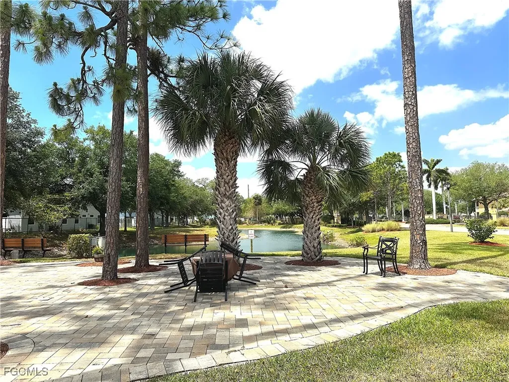 1089 Winding Pines Circle Cape Coral FL 33909