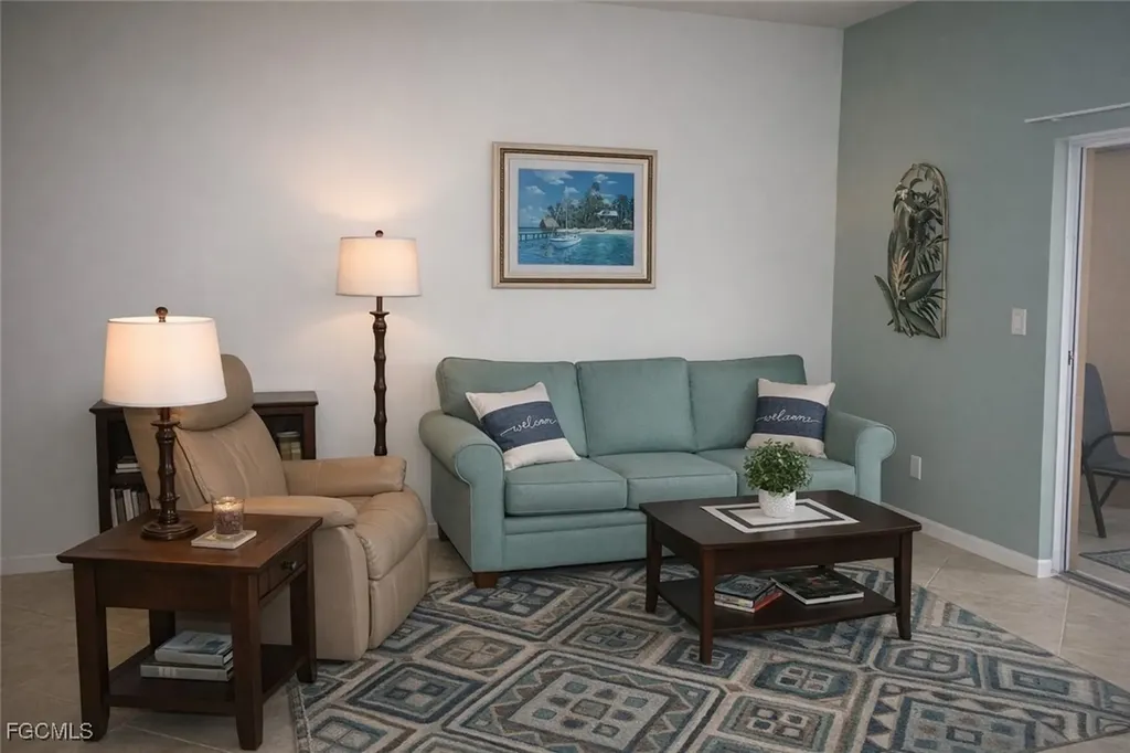 1089 Winding Pines Circle Cape Coral FL 33909