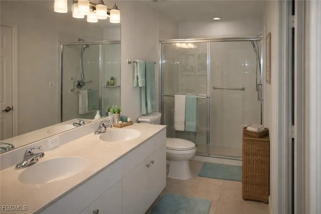 1089 Winding Pines Circle Cape Coral FL 33909