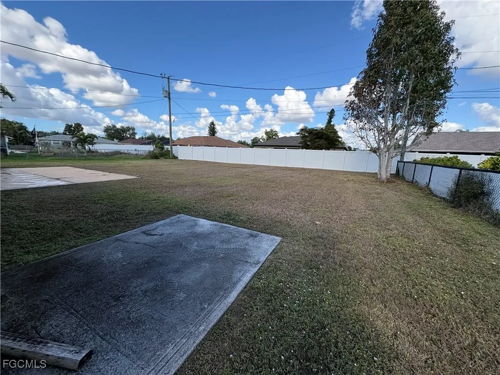 1109 SE 35th Terrace Cape Coral FL 33904