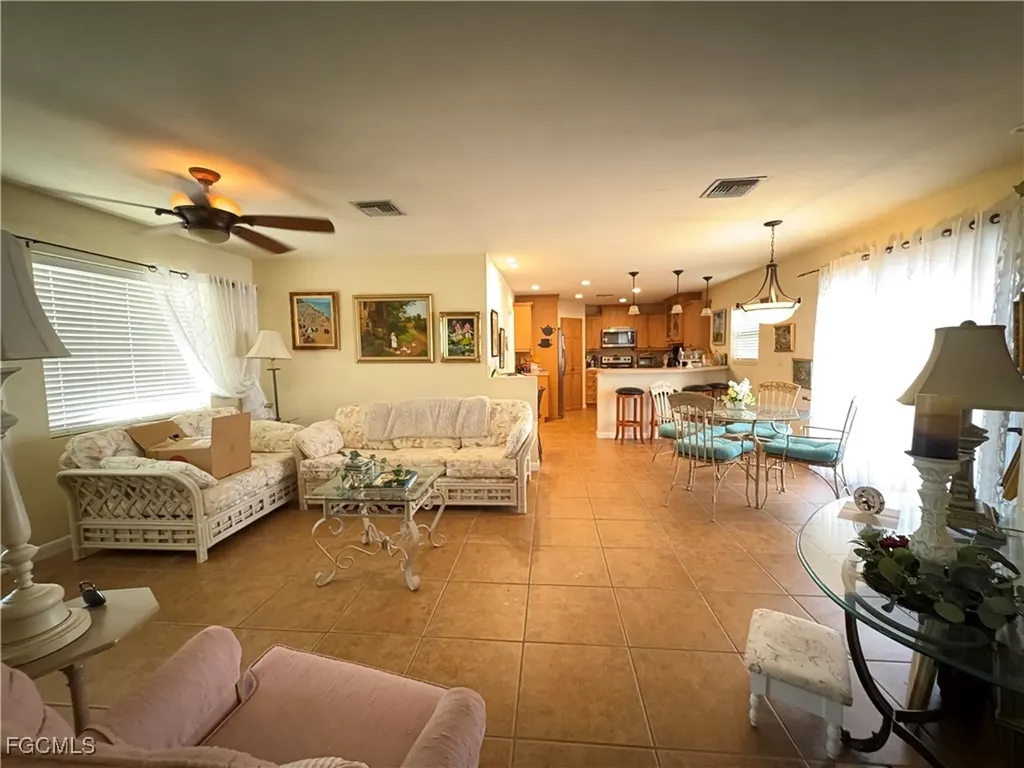 1109 SE 35th Terrace Cape Coral FL 33904