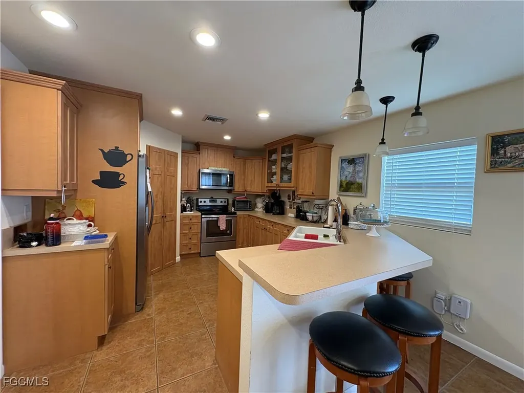 1109 SE 35th Terrace Cape Coral FL 33904