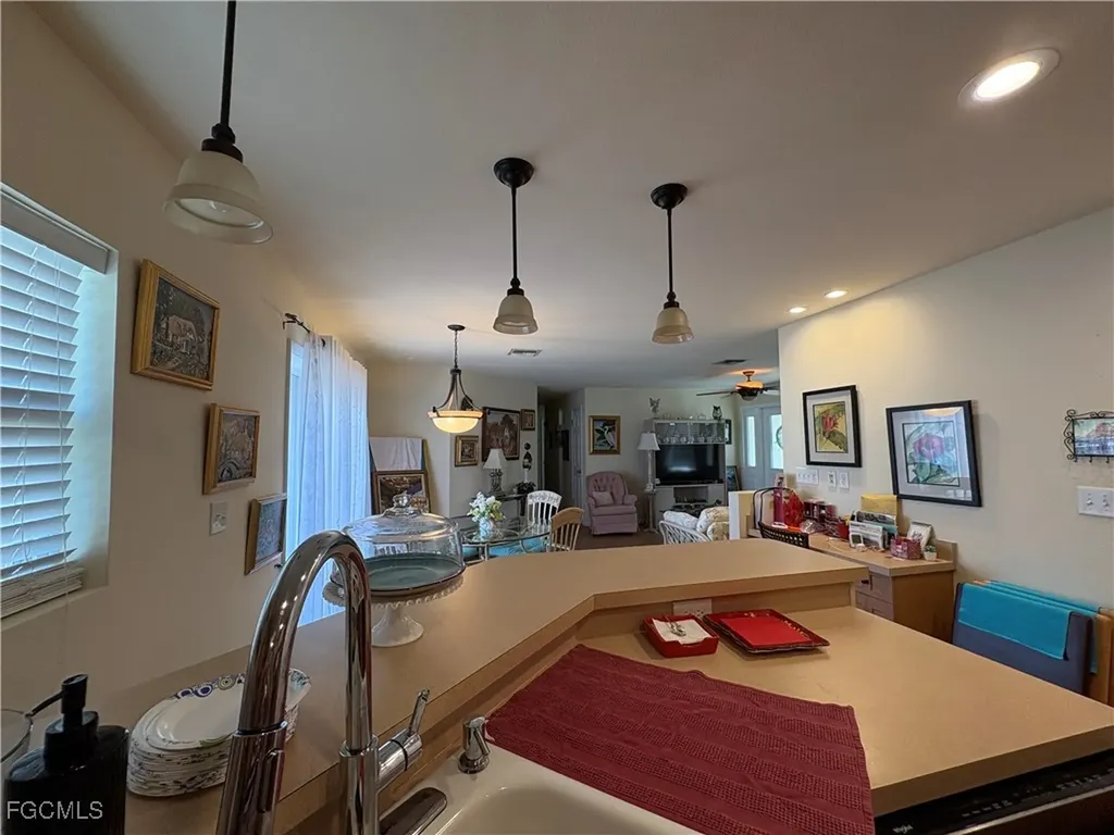 1109 SE 35th Terrace Cape Coral FL 33904