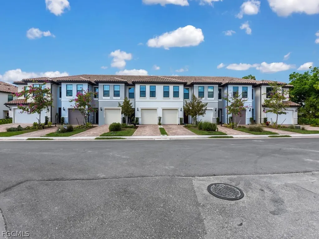 1477 Weeping Willow Court Cape Coral FL 33909