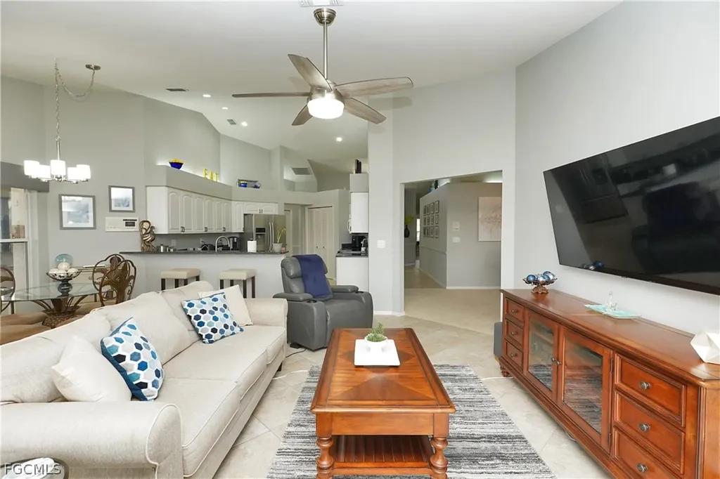 9110 Old Hickory Circle Fort Myers FL 33912