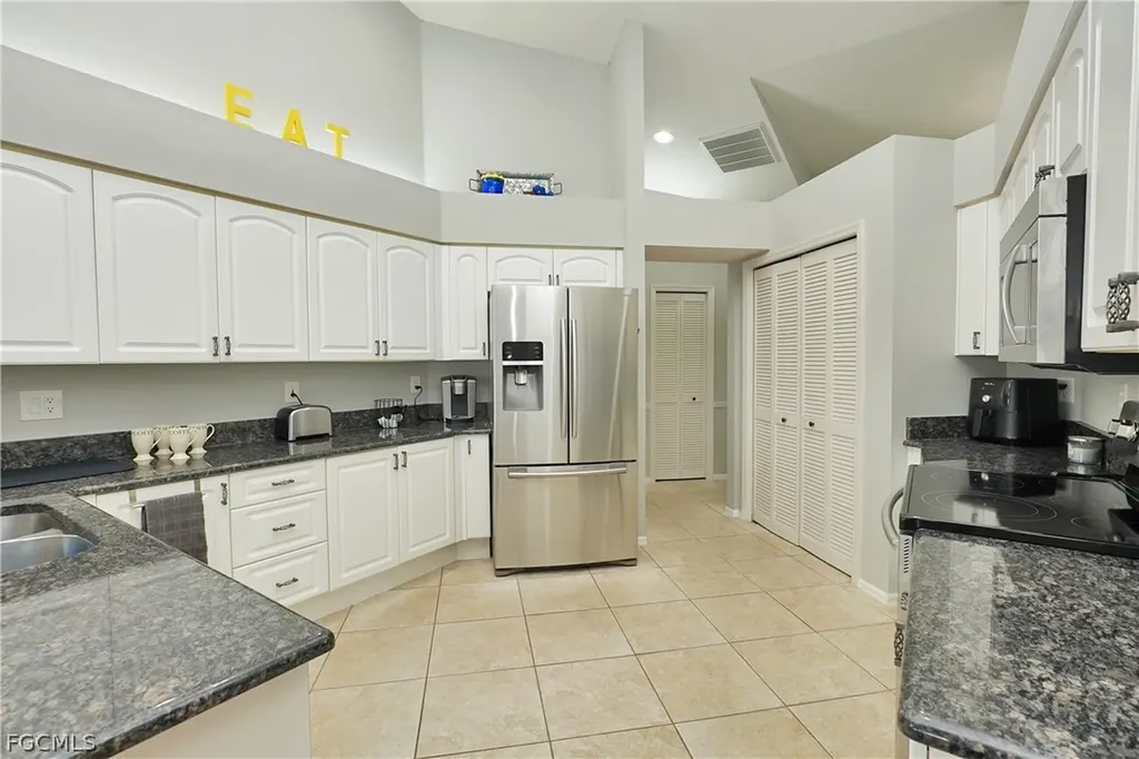 9110 Old Hickory Circle Fort Myers FL 33912