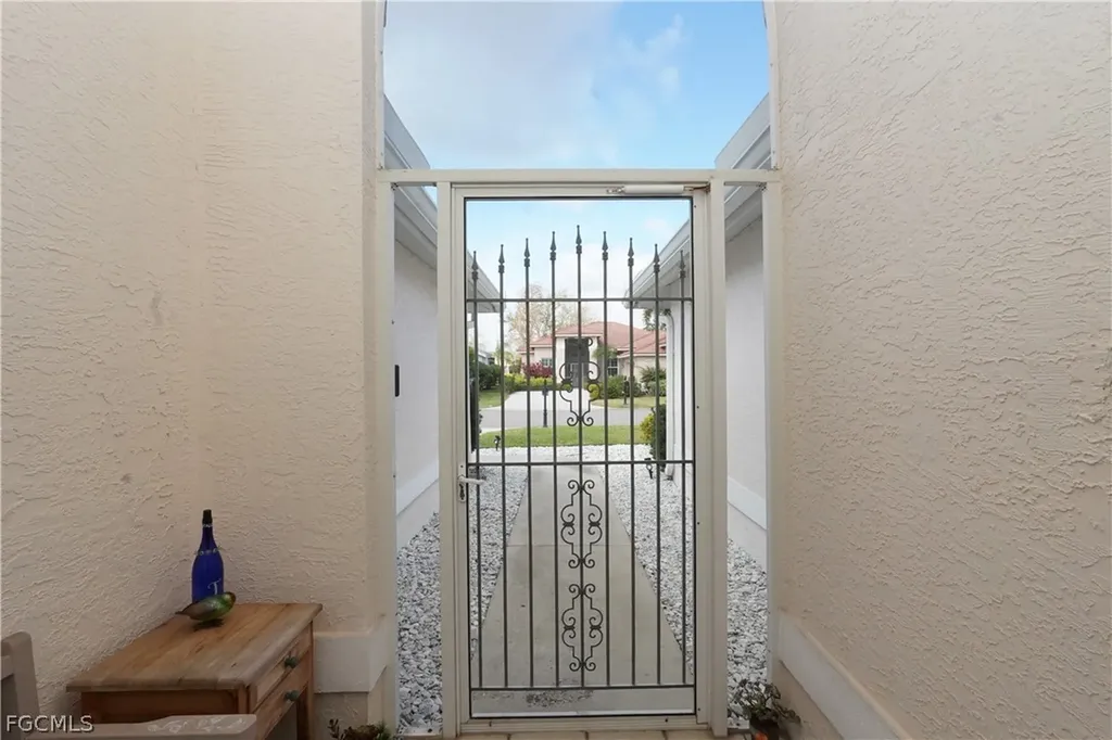 9110 Old Hickory Circle Fort Myers FL 33912