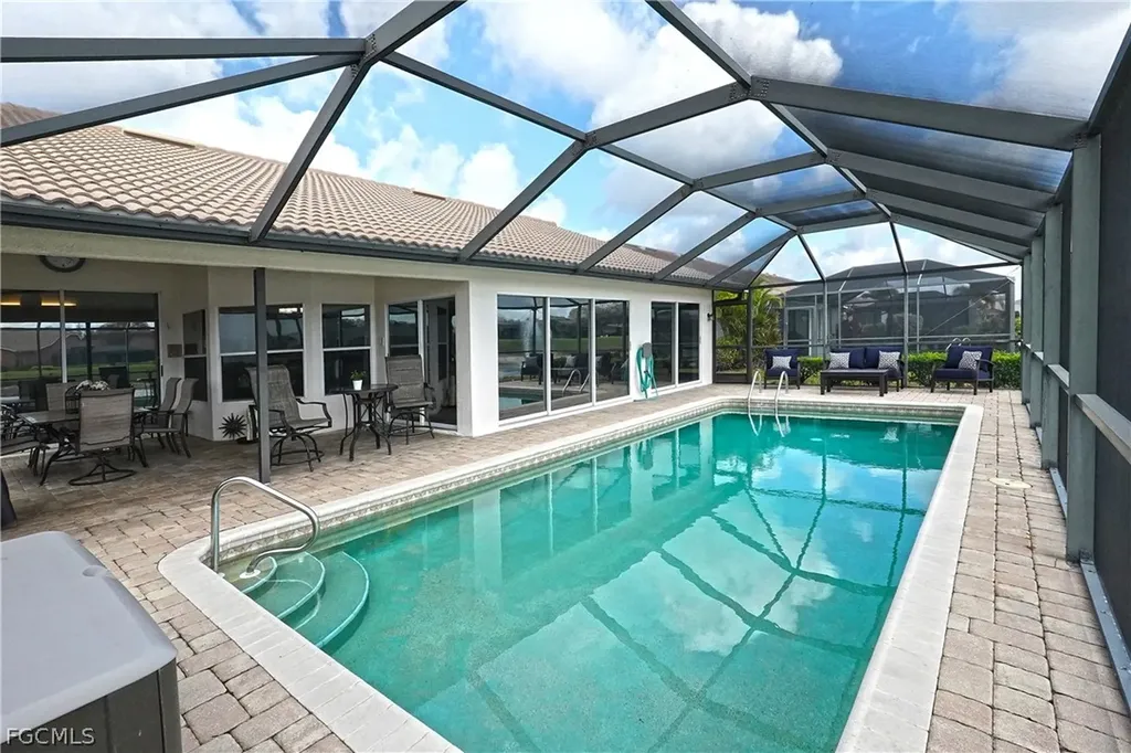 9110 Old Hickory Circle Fort Myers FL 33912