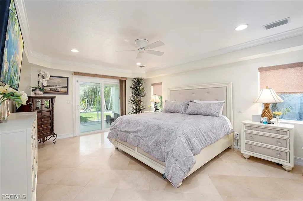 5208 SW 8th Court Cape Coral FL 33914