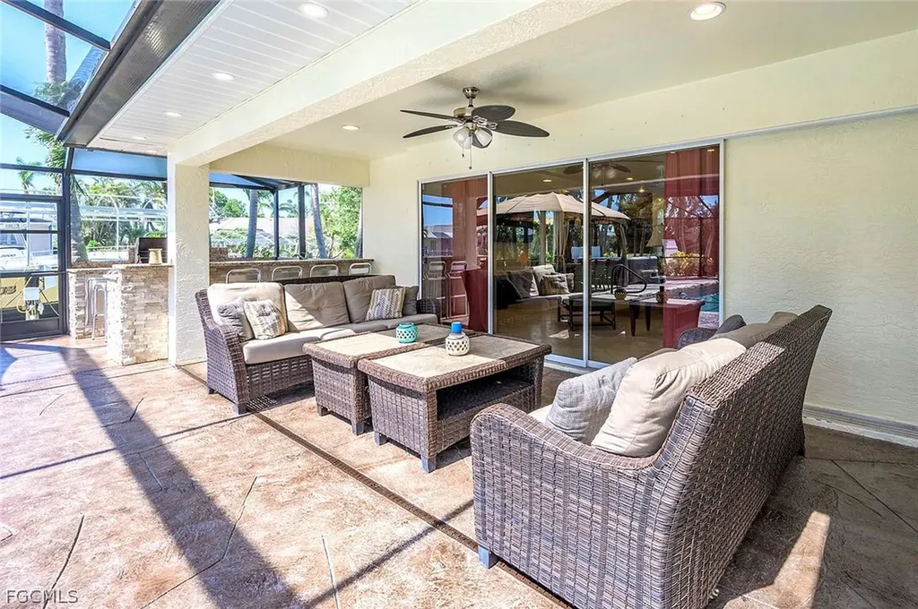 5208 SW 8th Court Cape Coral FL 33914