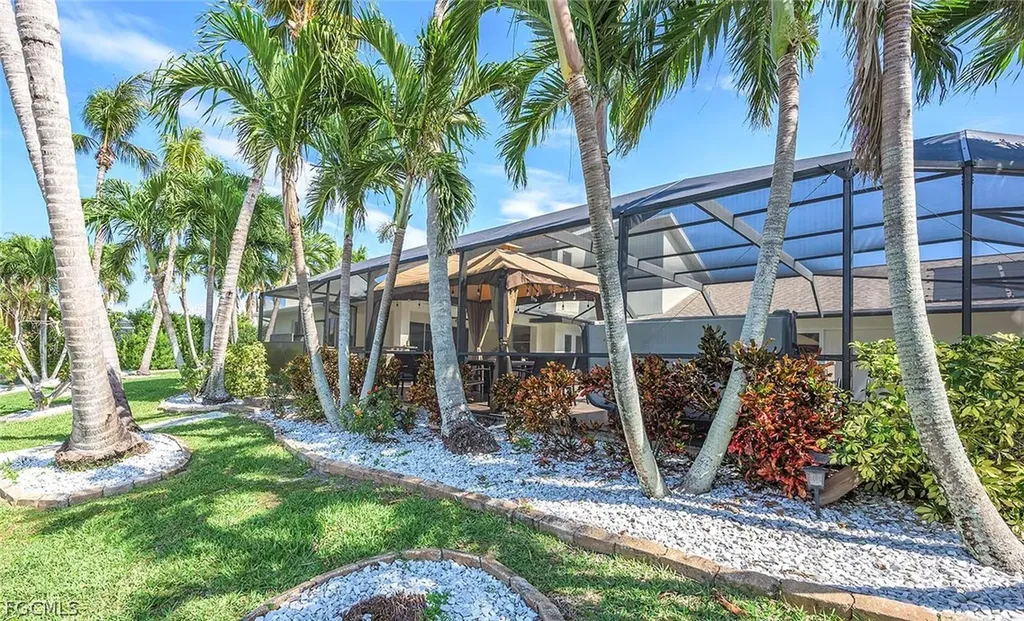 5208 SW 8th Court Cape Coral FL 33914