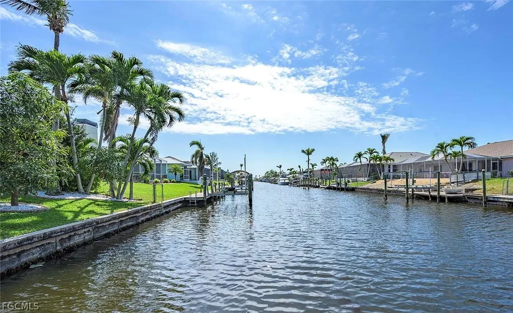 5208 SW 8th Court Cape Coral FL 33914