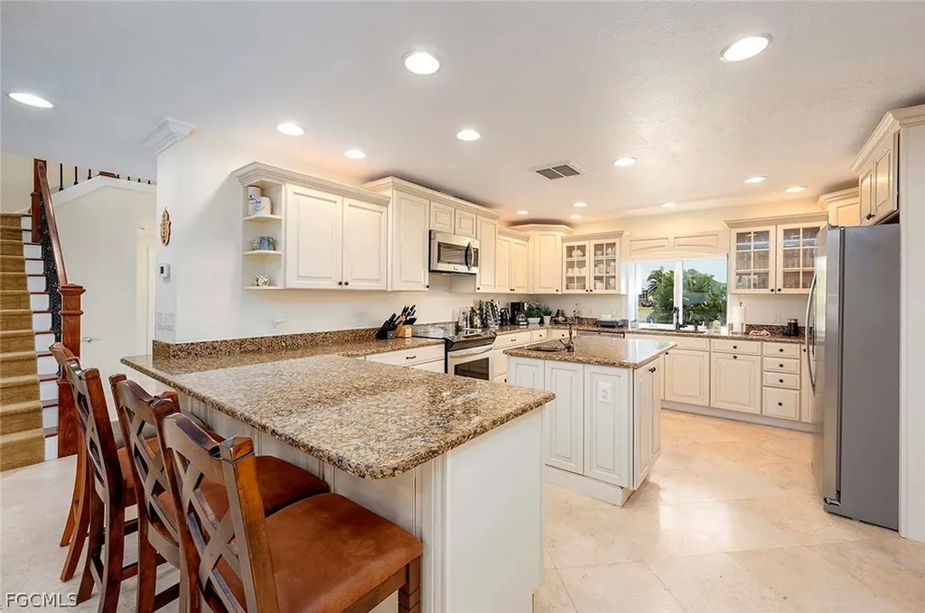 5208 SW 8th Court Cape Coral FL 33914