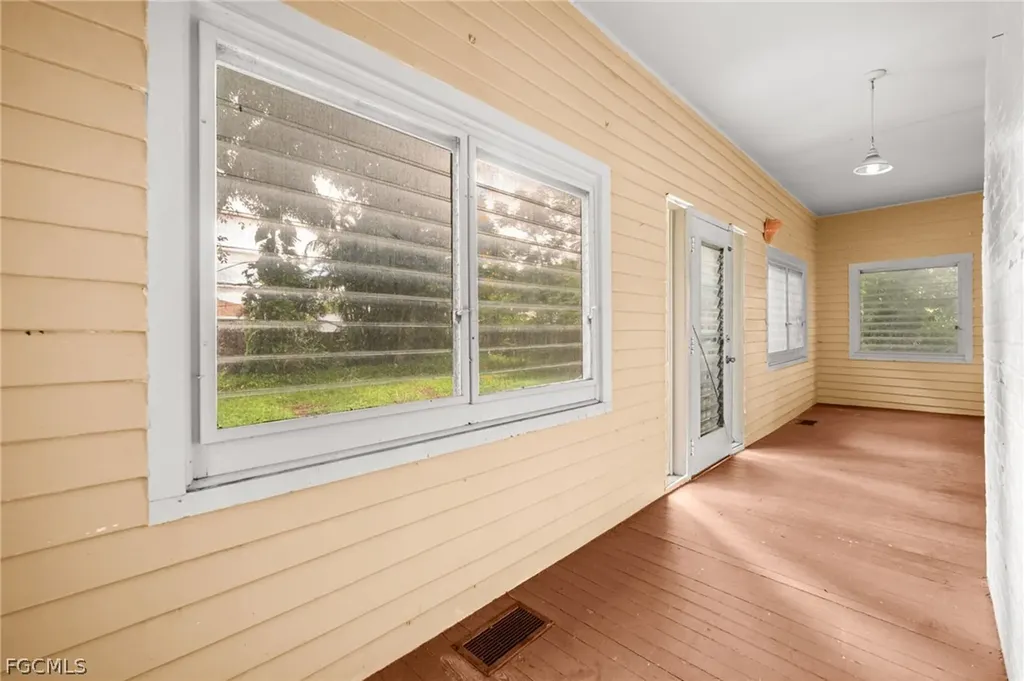 12430 Mcgregor Boulevard Fort Myers FL 33919