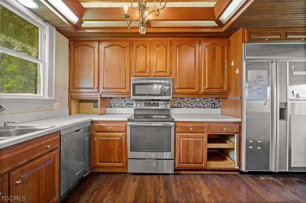 12430 Mcgregor Boulevard Fort Myers FL 33919
