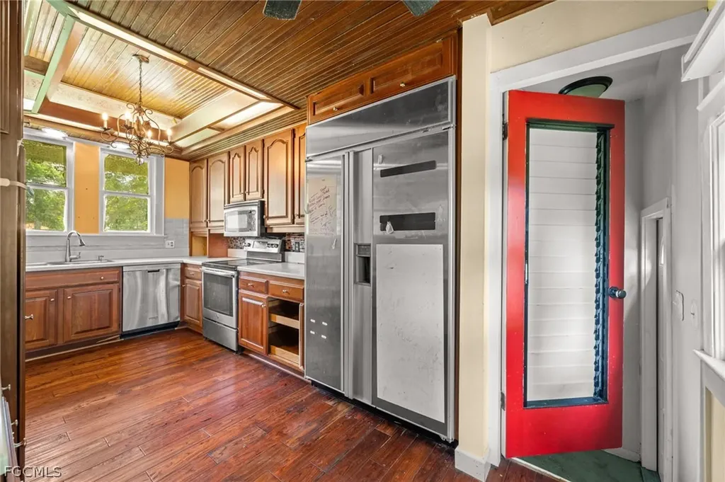 12430 Mcgregor Boulevard Fort Myers FL 33919