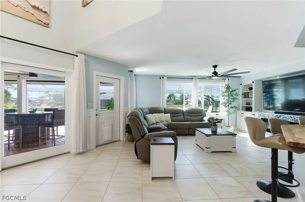 1722 SW 45th Street Cape Coral FL 33914