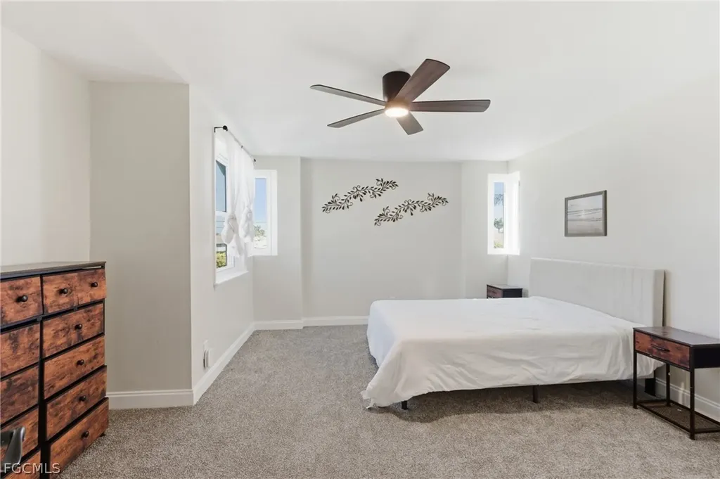 1722 SW 45th Street Cape Coral FL 33914