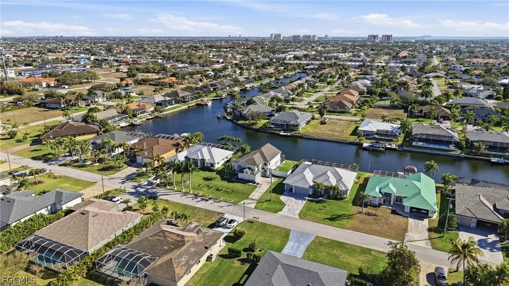1722 SW 45th Street Cape Coral FL 33914
