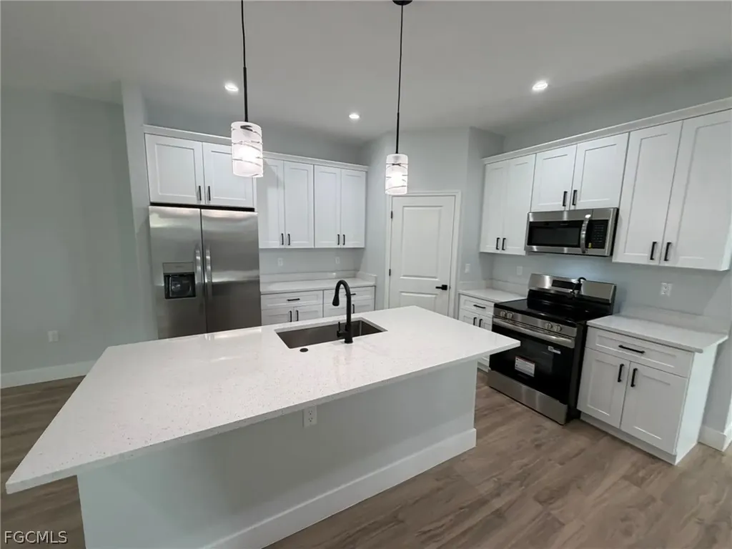 1144/1146 SW 47th Terrace Cape Coral FL 33914